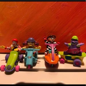 McDonald's ritira 1,6 milioni di giocattoli dagli Happy Meal: pericolosi per i bambini